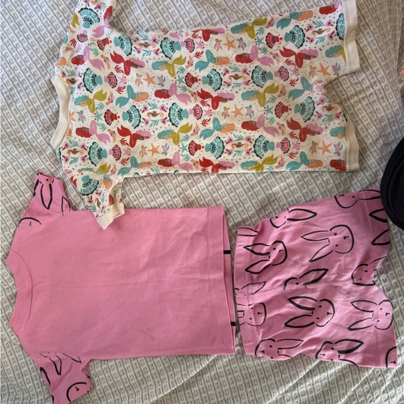 Big bundle of baby girl toddler clothes size 18 months - 2T - Picture 15 of 15